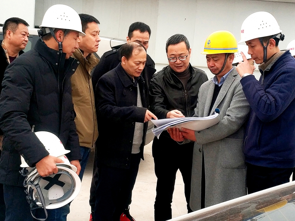 高新區(qū)黨工委書記張邦舉、管委會(huì)主任單鑫一行視察高新物流倉(cāng)儲(chǔ)中心一期工程
