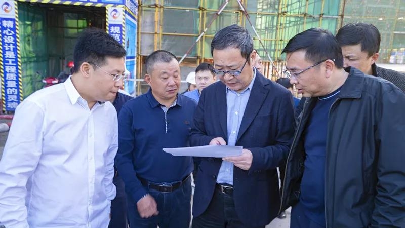 市委常委、高新區(qū)黨工委書記張邦舉率隊(duì)調(diào)研高新區(qū)重大項(xiàng)目推進(jìn)情況